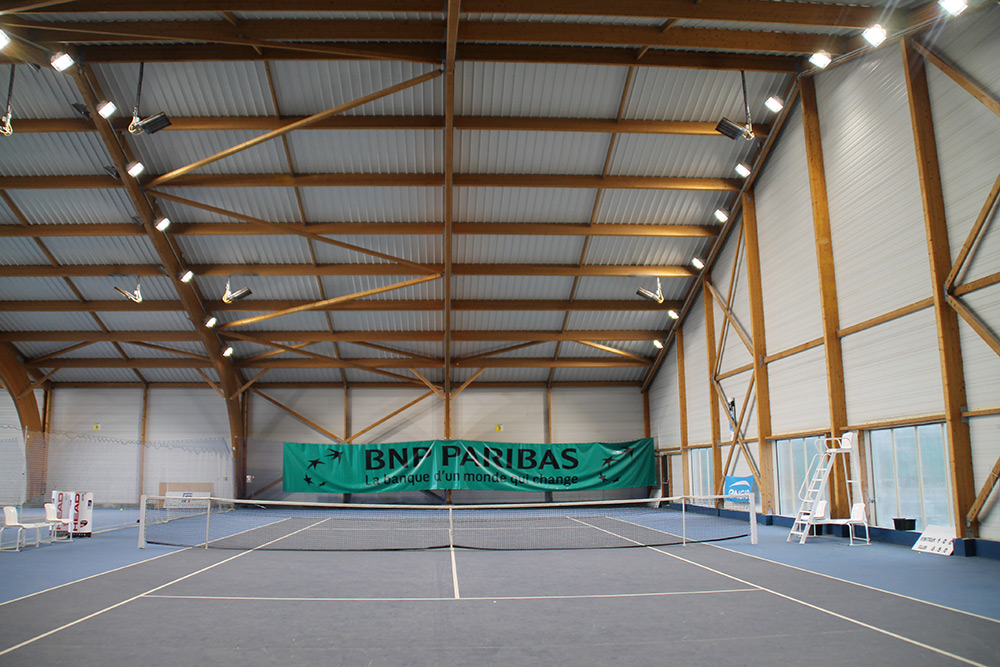 Luminaires Led Court Tennis Couvert Résine Ledustry Bourgogne