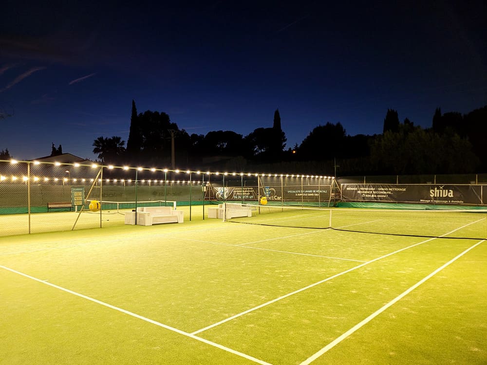 Eclairage Led Courtline TC Saint-Cyr-Sur Mer réalisé par Ledustry